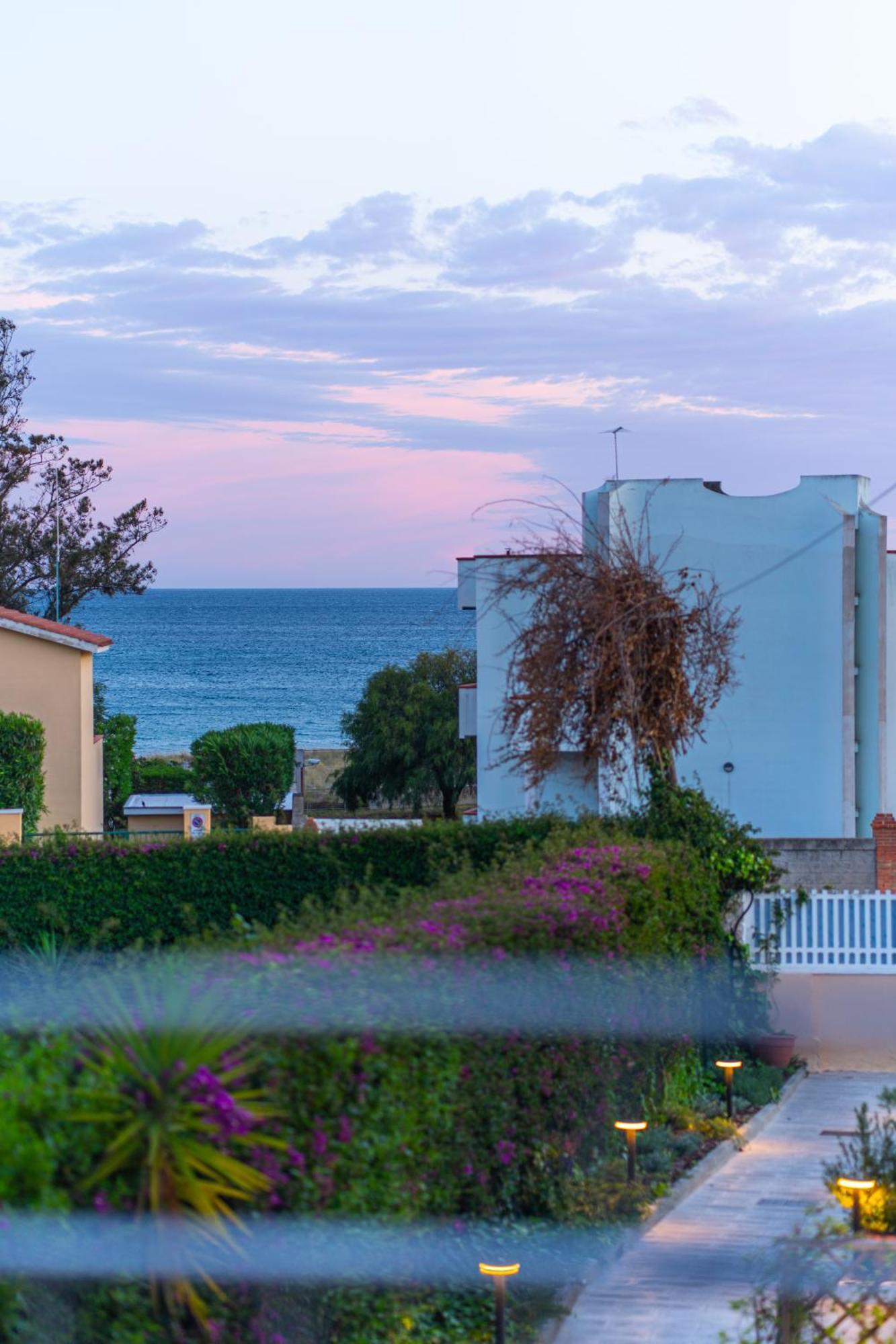 Aparthotel Paquja Quartu SantʼElena Exteriér fotografie